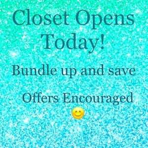 Ladies/ Women’s Clothing